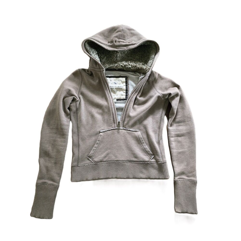Vintage Abercrombie Quarter Zip Fur Hoodie, size L runs smaller, fits S-M